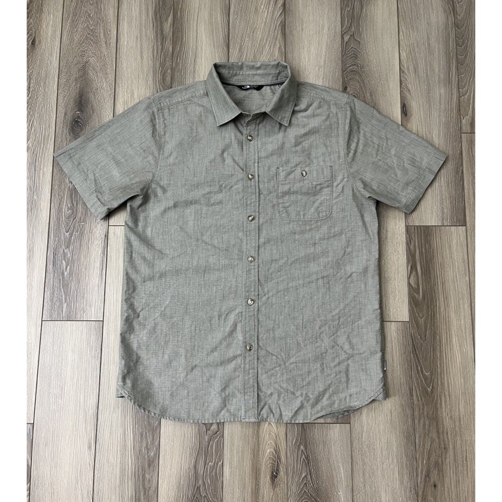 The North Face Collared Short Sleeve Button Up Beige Shirt Mens Size M Outdoor